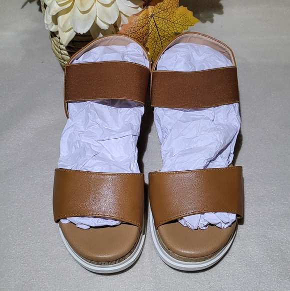 Dream Pairs NWOT Women's Camel Brown Ankle Strap Platform Sandals Size 6.5 - Picture 7 of 12